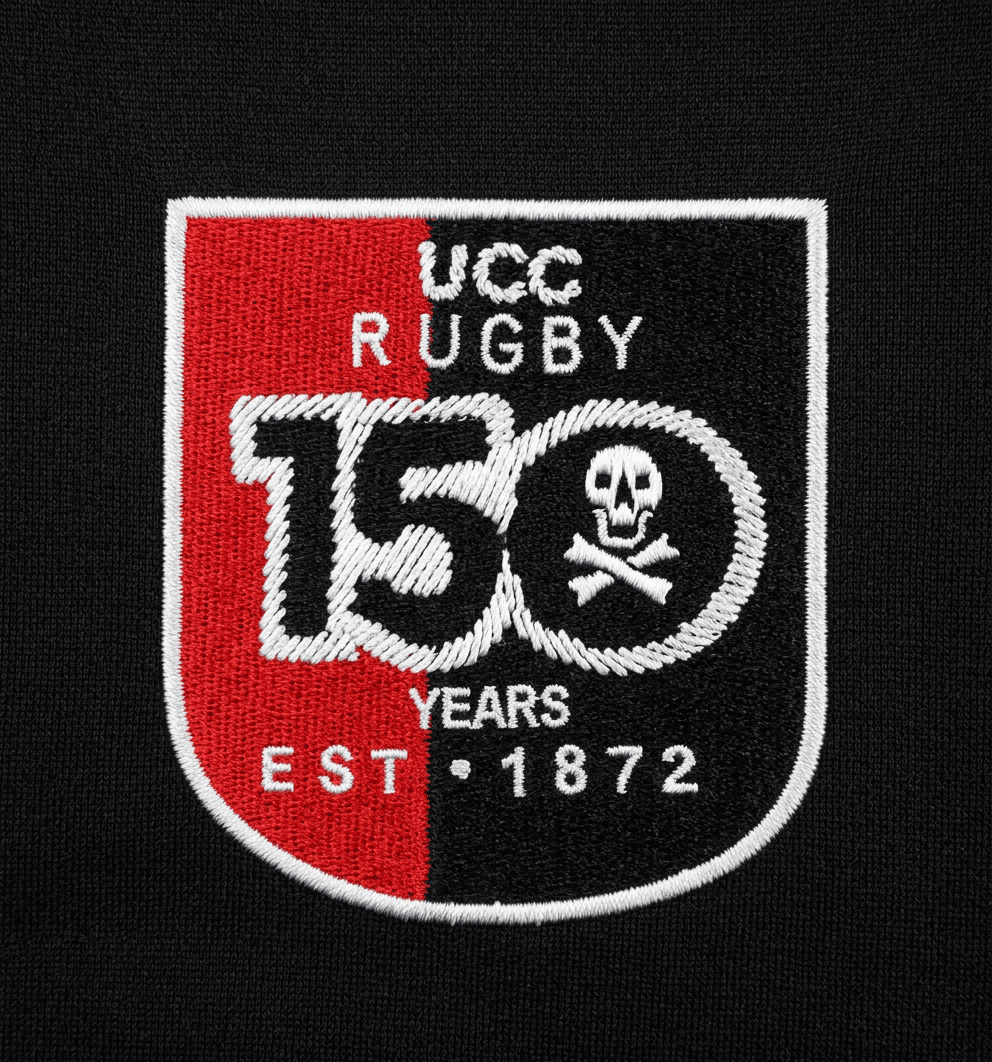 Embroidered club crest on blazer